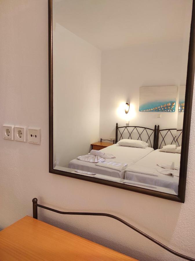 Chrouso Apartments ปัลลูรี ภายนอก รูปภาพ